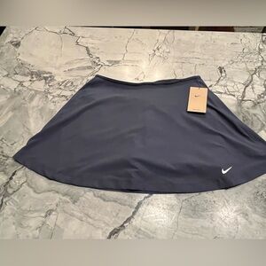 NWT! Nike Women's Dri-FIT Mid-Rise Golf Skort!